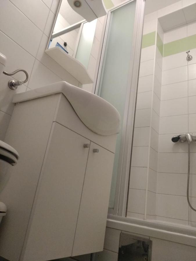 Guesthouse Marinovic Makarska Esterno foto